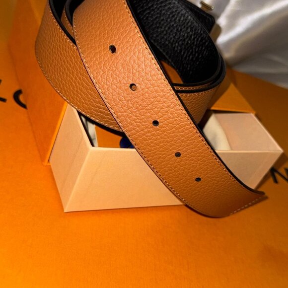 Louis Vuitton Taurillon Calfskin Belt LV Initiales Reversible M9151S - Picture 2 of 2